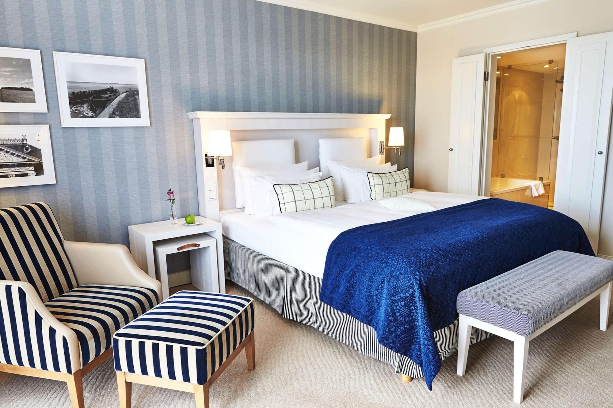 Steigenberger Grandhotel & Spa Heringsdorf Екстериор снимка A bedroom at the Cape Grace