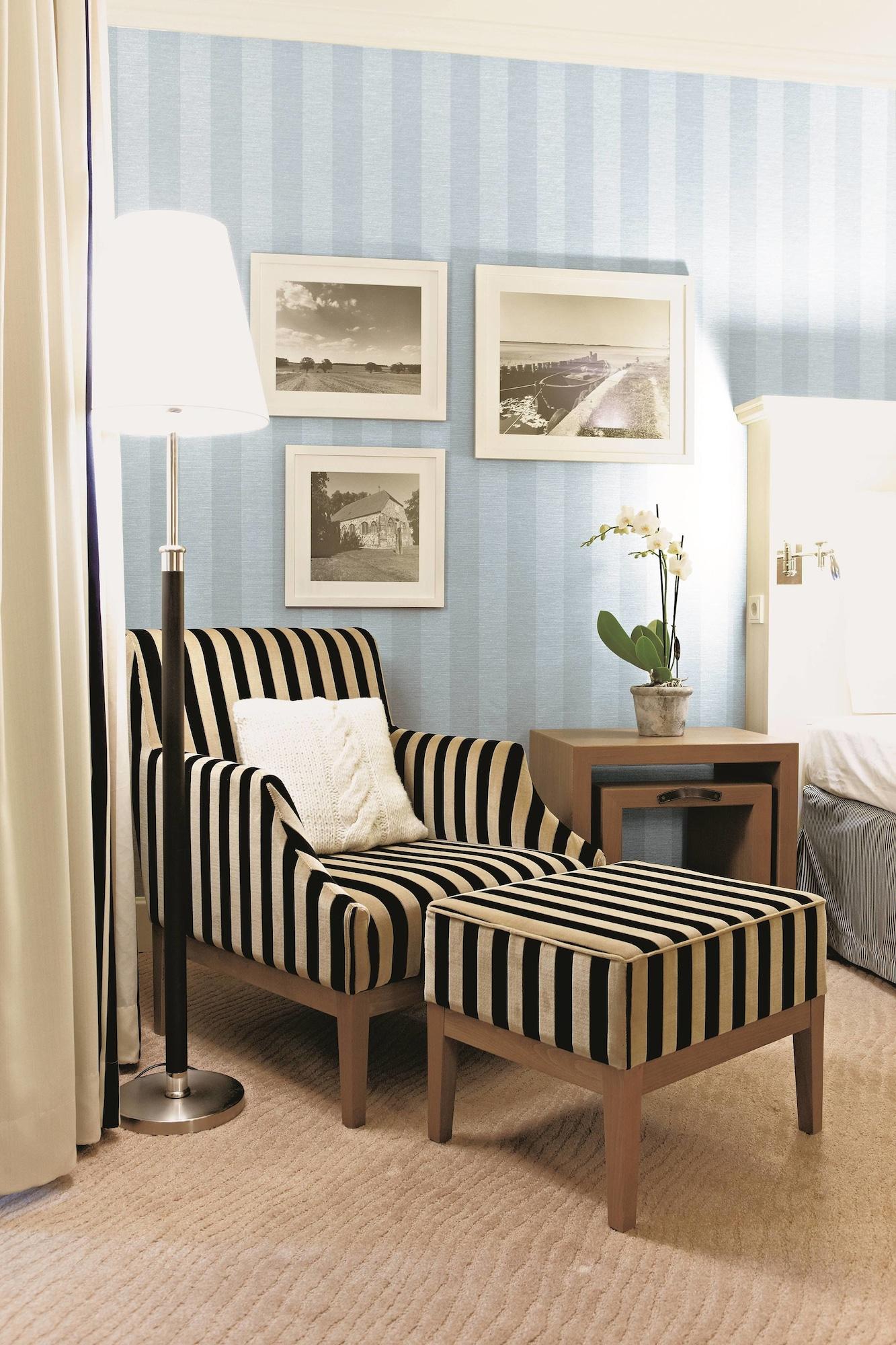 Steigenberger Grandhotel & Spa Heringsdorf Екстериор снимка A chaise longue