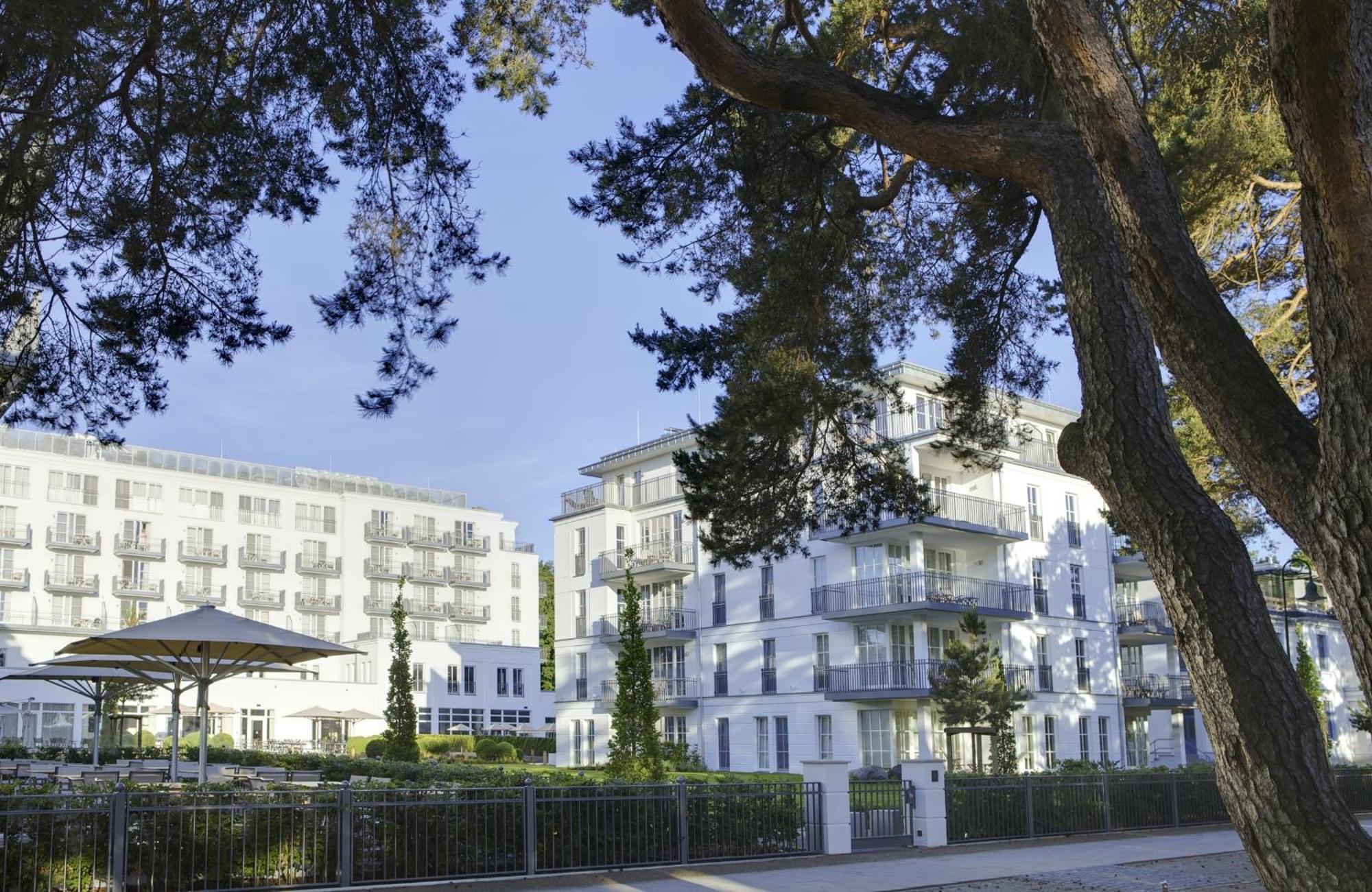Steigenberger Grandhotel & Spa Heringsdorf Екстериор снимка The new residential buildings