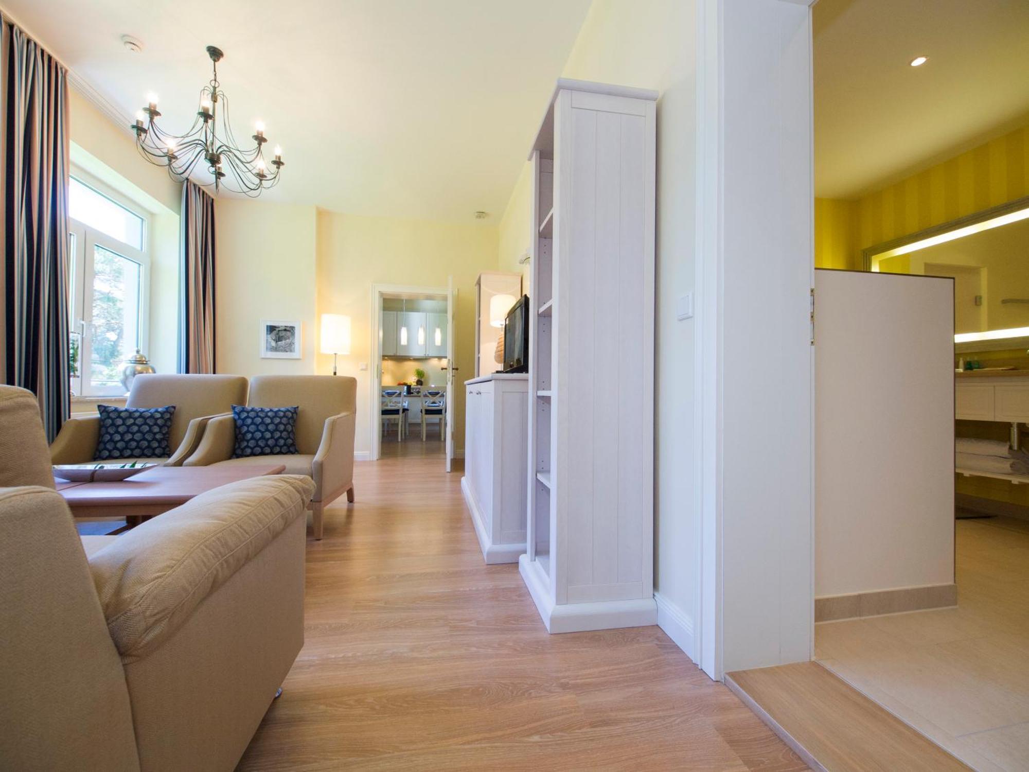 Steigenberger Grandhotel & Spa Heringsdorf Екстериор снимка Interior of a serviced apartment in Munich, Germany